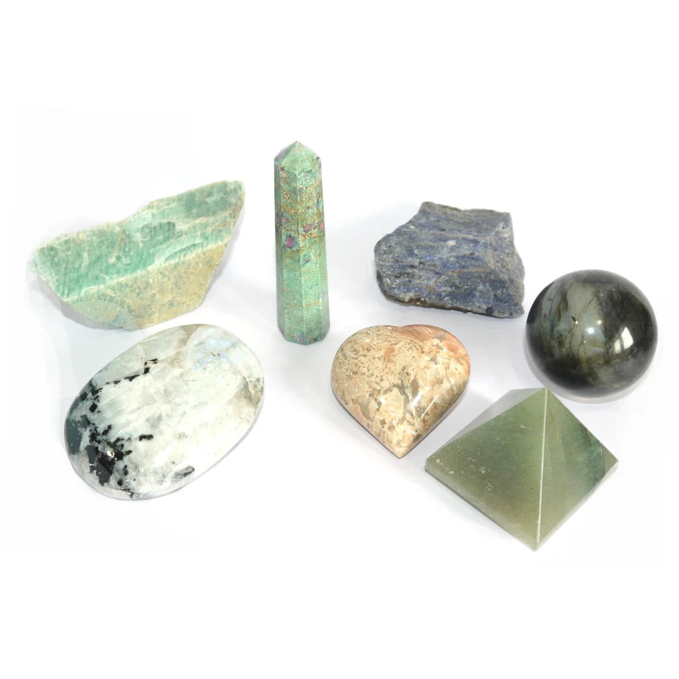 SASARA • Responsibly-Sourced, Genuine Crystals for Aquarius (January 20 – February 18): 7 Piece Crystal Set