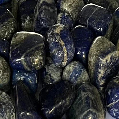 © SASARA • Mindfully-Sourced, High-Quality Lapis Lazuli Crystals