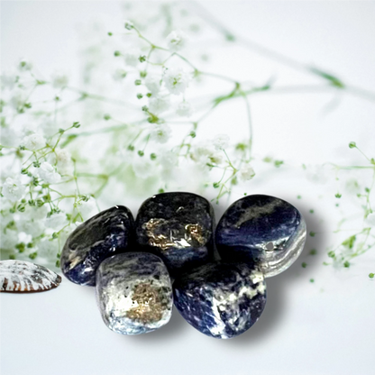 © SASARA • Mindfully-Sourced, High-Quality Lapis Lazuli Crystals